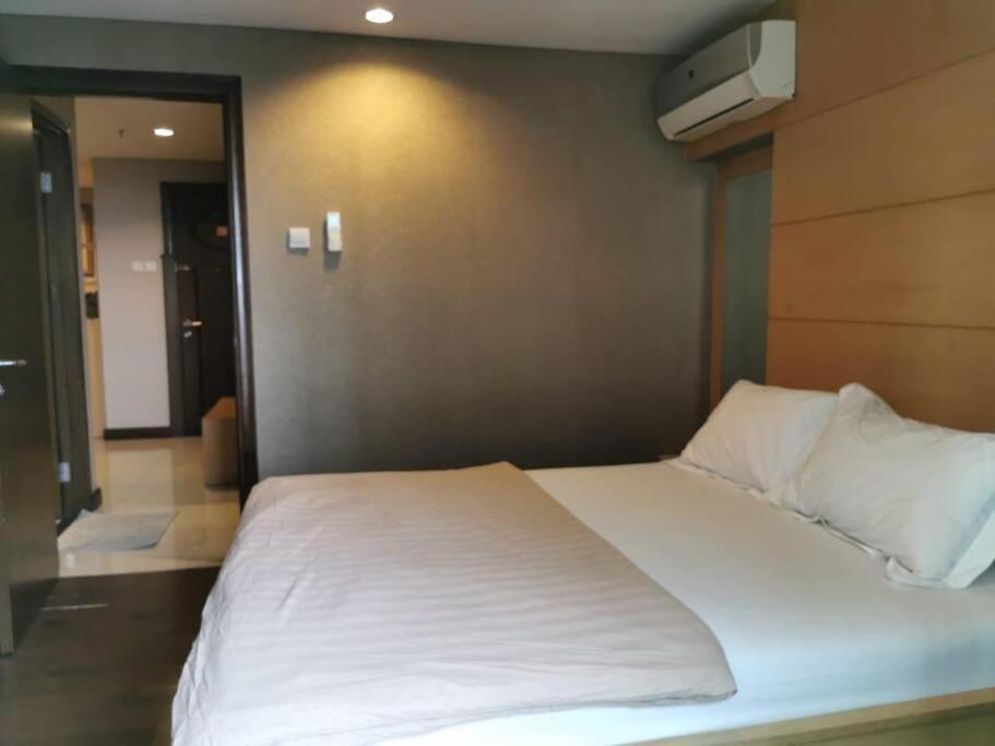 Two Bedroom Apartment At El Royale Hotel 万隆 外观 照片